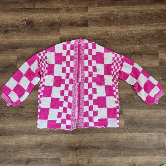 Pink Checkered Trendy Two-Toned Cardigan - Picture 1 of 4